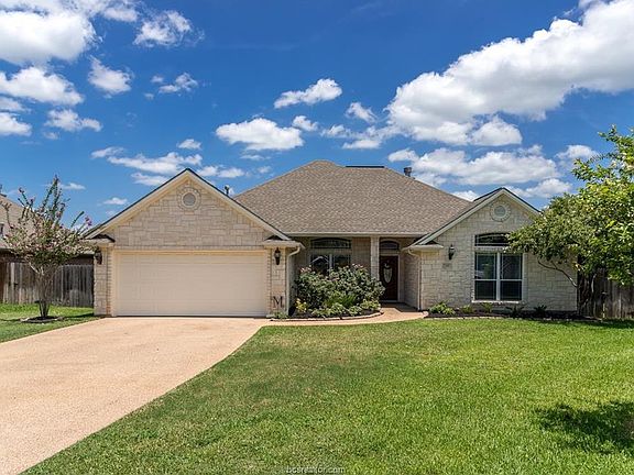 2nd image of 326 Agate Ct