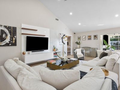 2850 Wilderness Road, West Palm Beach, FL, 33409