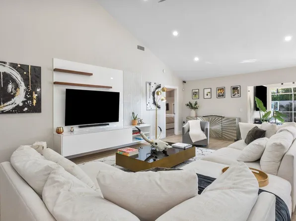 2850 Wilderness Road, West Palm Beach, FL 33409