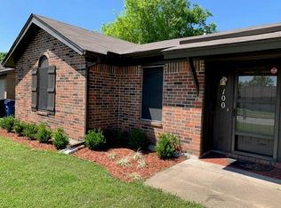 100 Coury Rd, Everman, TX 76140