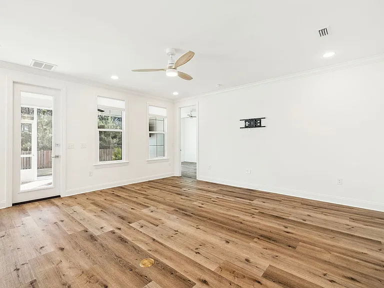 75 Conifer Ct — Photo 7