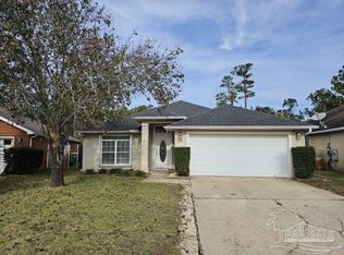 276 Tecumseh Ln, Mary Esther, FL 32569
