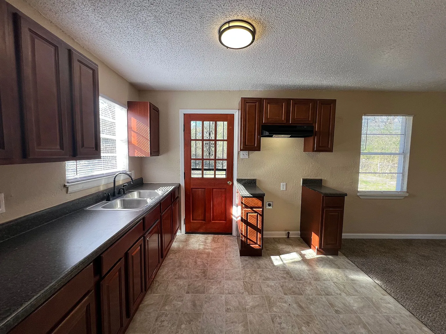 4523 Suncrest Dr — Photo 3