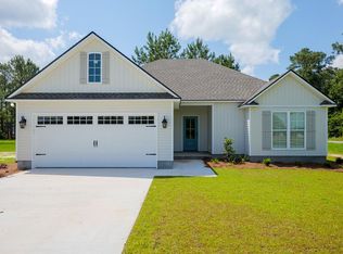 10 Hudson Dr, Ray City, GA 31645