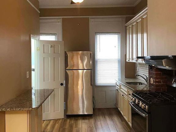 5th image of 441 Humboldt St #3R