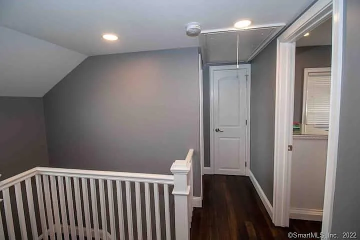 21 Groveway #21 — Photo 24