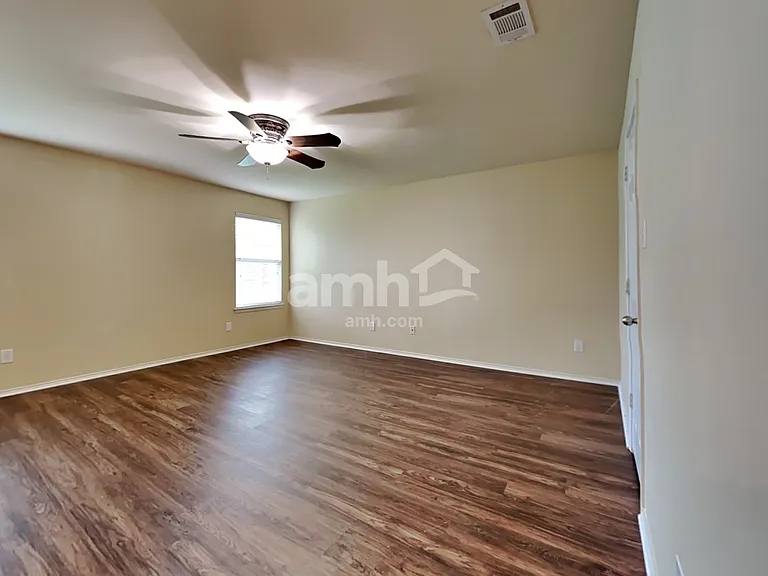 10305 Fossil Valley Dr — Photo 9