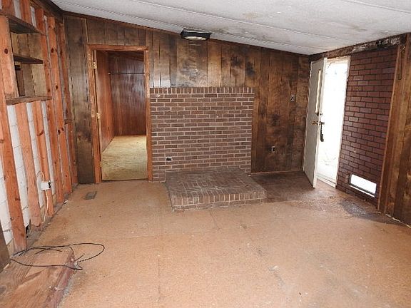 Additional Living Room