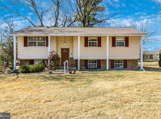 25012 Woodfield School Rd, Gaithersburg, MD 20882