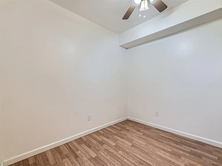 5995 W Hampden Ave — Photo 5