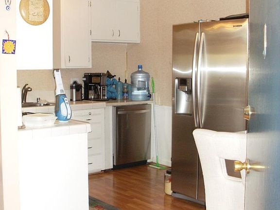 5th image of 535 Valley Forge Way APT 1