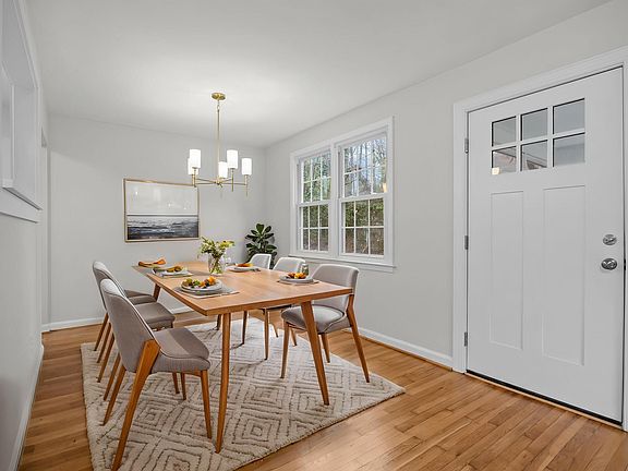 5th image of 2239 Rumson Rd