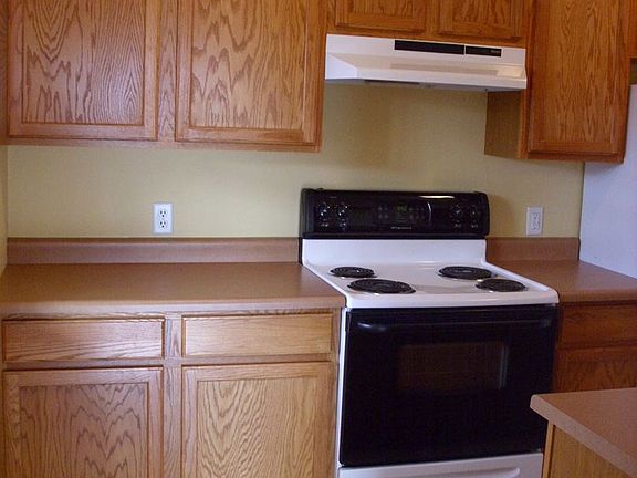 4th image of 120 N Grant St APT B