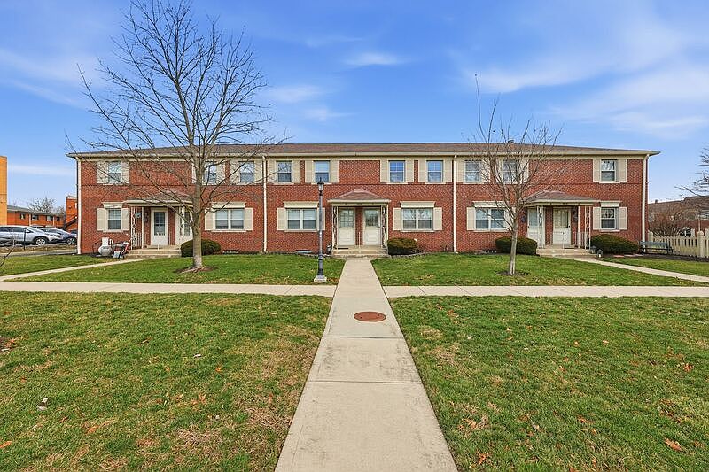 1st image of 1876 Northwest Blvd APT D