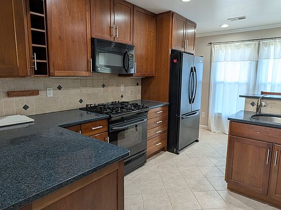 4th image of 5501 Mitcham Ct