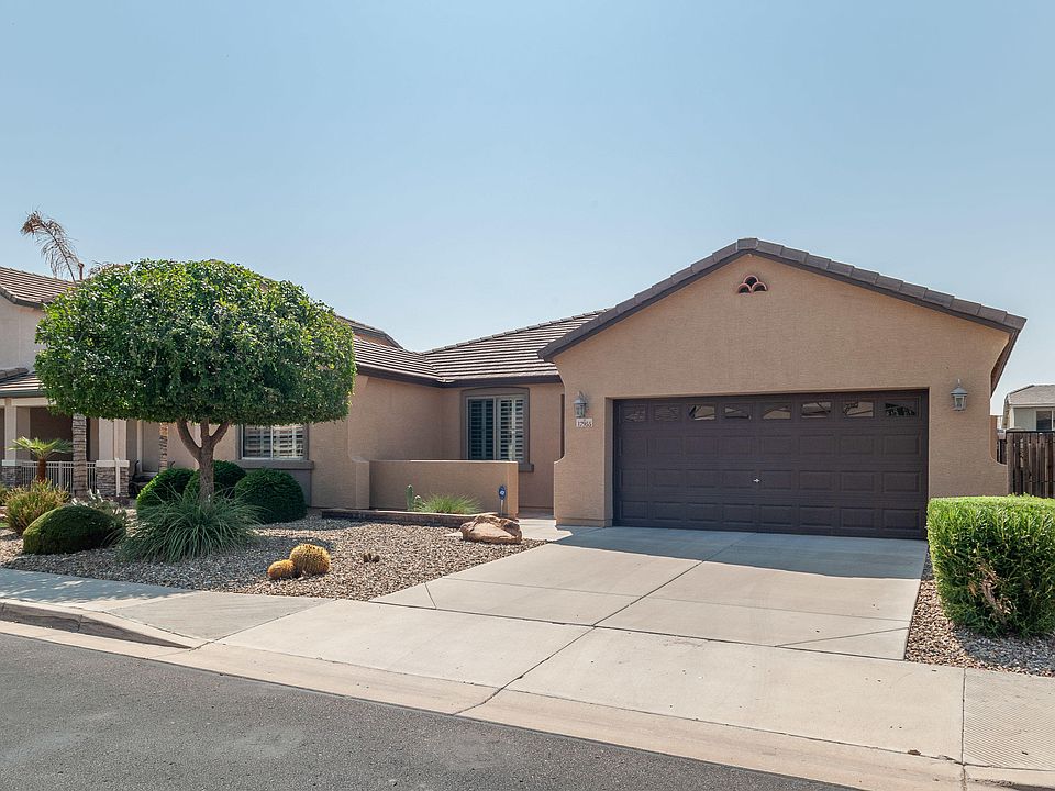 1st image of 17955 W Desert Ln