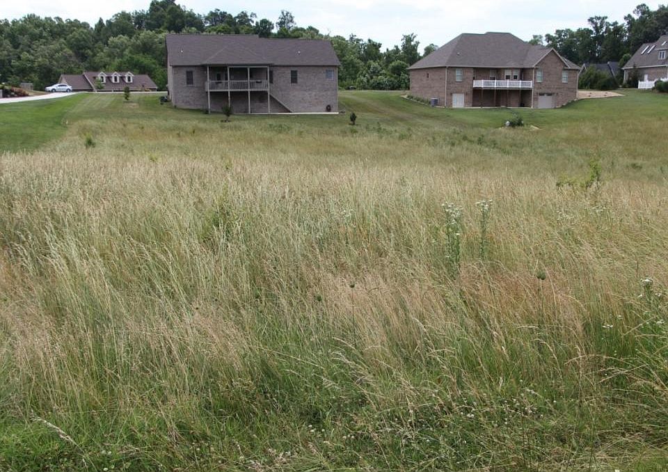 2nd image of 209 Lakefront Ln