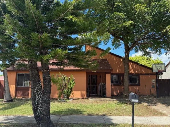 12331 SW 203rd Ter, Miami, FL 33177