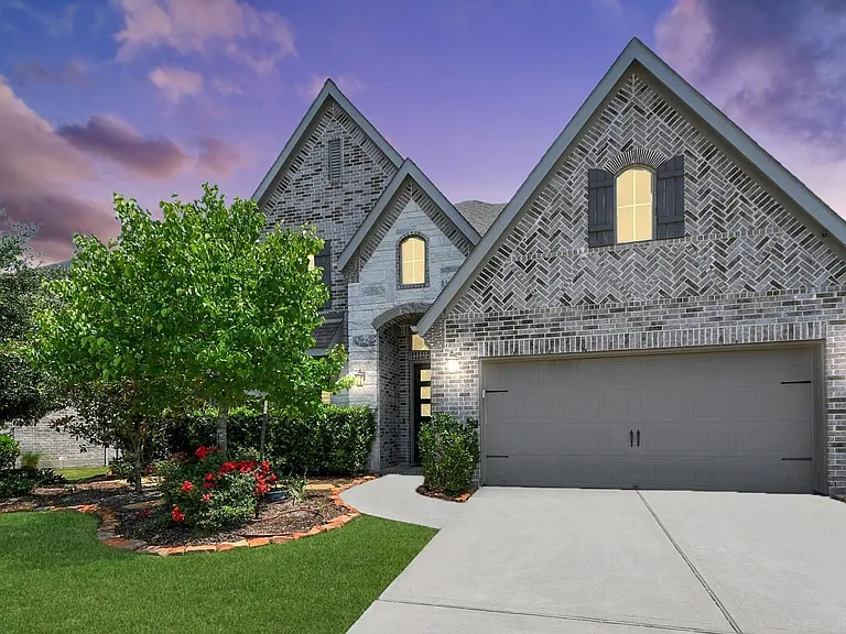 28045 Woodland Bend Way — Photo 1