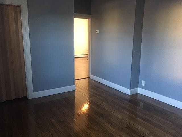 2nd image of 1350 Emwood Ave