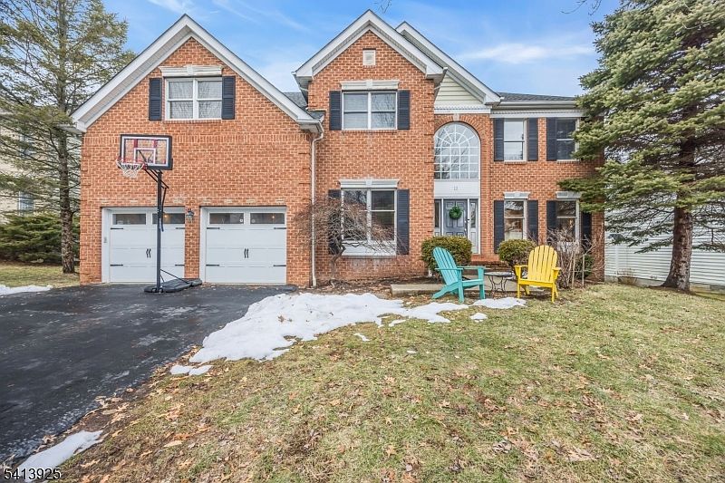 1st image of 12 Sentinel Dr