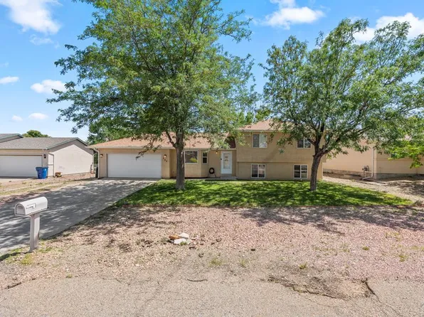 204 E Arvada Dr, Pueblo West, CO 81007