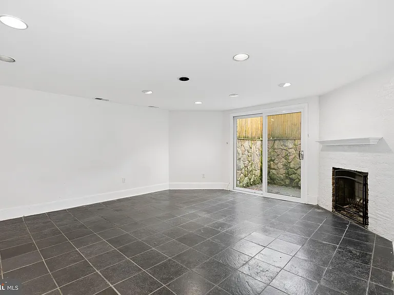 308 E Capitol St NE #11 — Photo 14