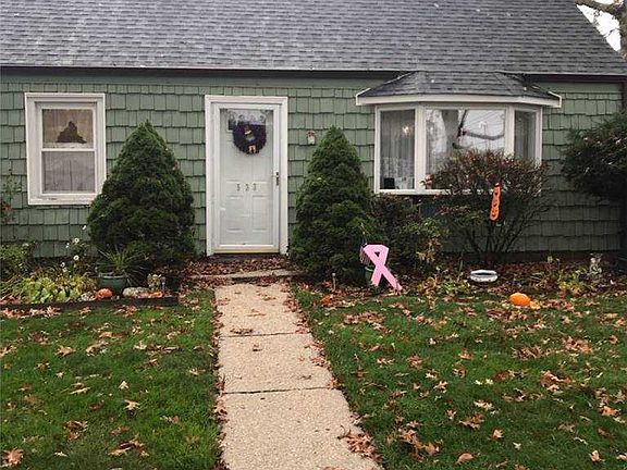 2nd image of 533 Seaford Ave