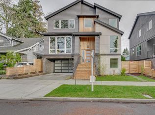 4075 SE Woodward St, Portland, OR 97202