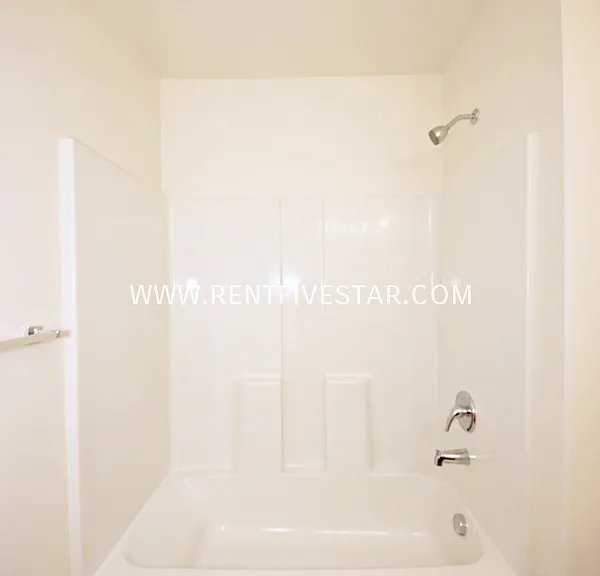 2498 Foothill Blvd #C — Photo 16