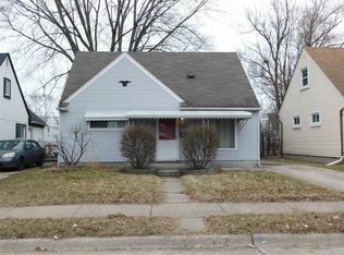 23816 Brittany Ave, Eastpointe, MI 48021