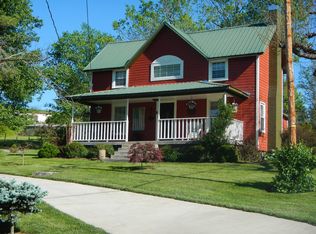 102 Poplar Dr, Ivanhoe, VA 24350