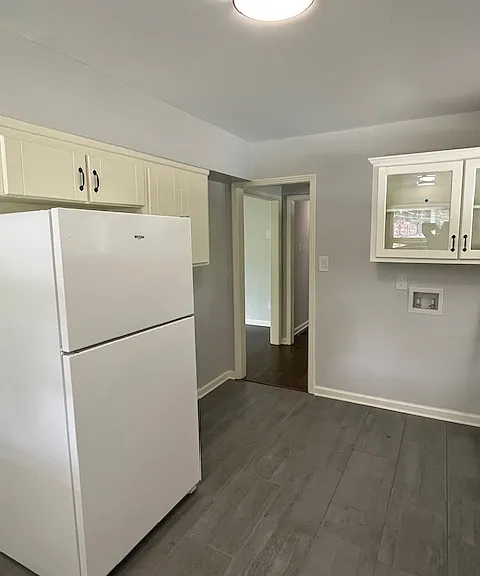 2309 Bryant Dr — Photo 5