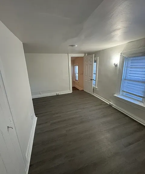409 Beech St — Photo 22