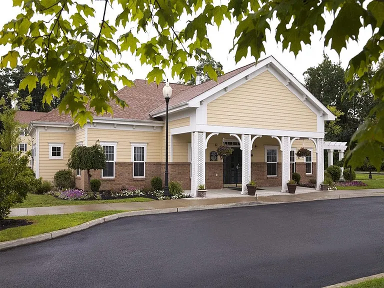 600 Spring Manor Cir — Photo 9