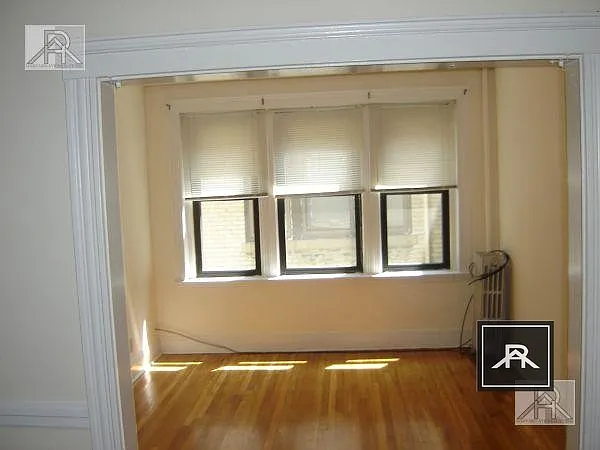 3 Lothian Rd #33 — Photo 11