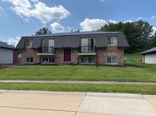 16 - N Willow Ct, Bettendorf, IA 52722