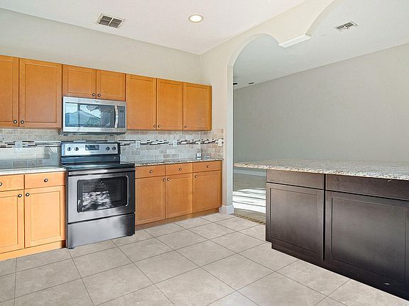 5th image of 9701 SW Glenbrook Dr