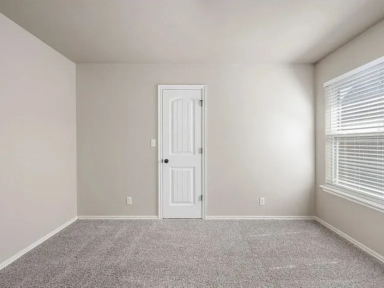 13332 S 21st Pl — Photo 22