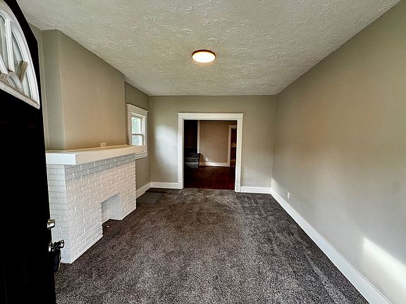 2nd image of 610 Colorado Ave