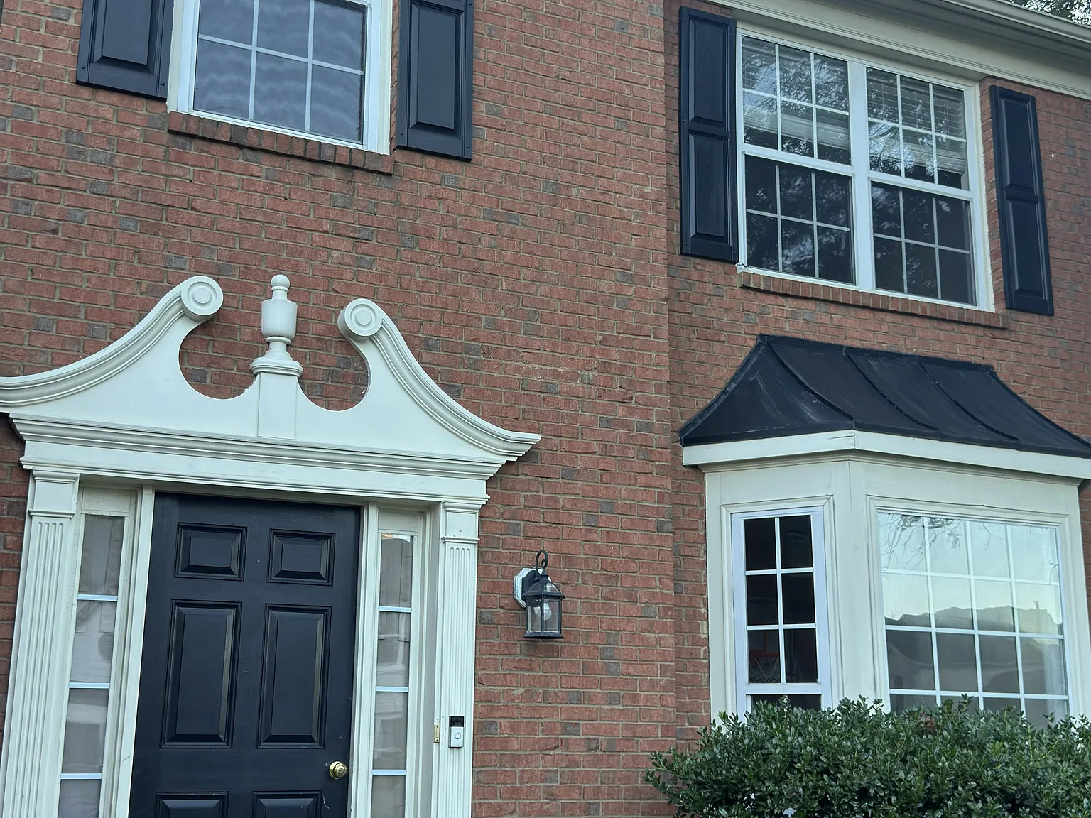 4 bed, 2.5 bath, 2216 sqft, $2,750 — Photo 2