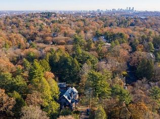 43 Gray Cliff Rd, Newton, MA 02459