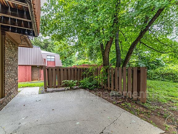 4th image of 9124 Woodpark Ln APT D