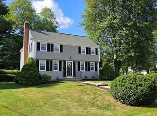15 Surrey Way, West Hartford, CT 06117