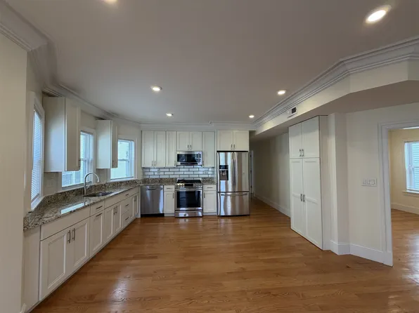 67 Newton St, Somerville, MA