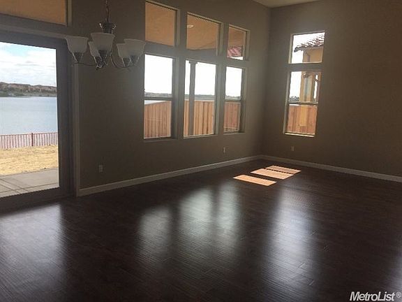 3rd image of 1524 Riva Trigoso Dr