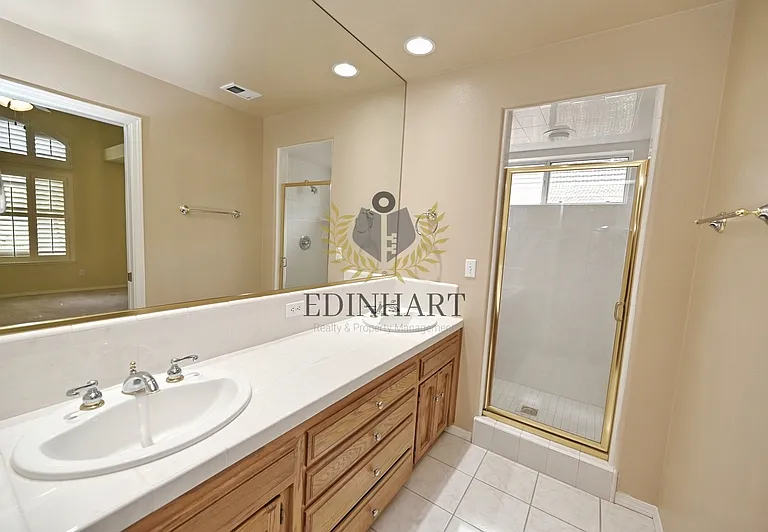 3750 W Vincent Ln — Photo 17