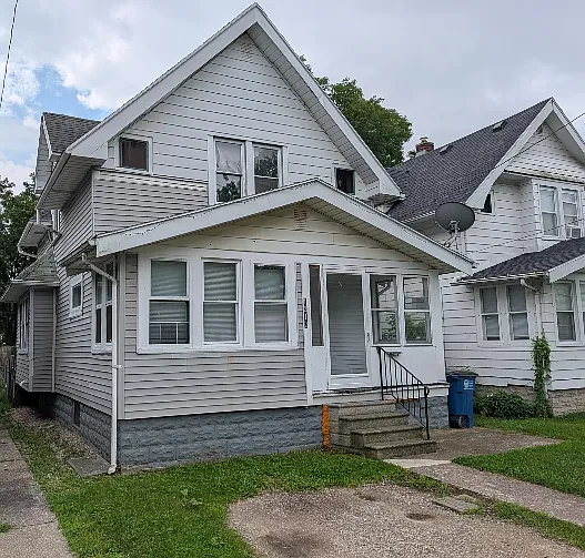 1212 Paxton St