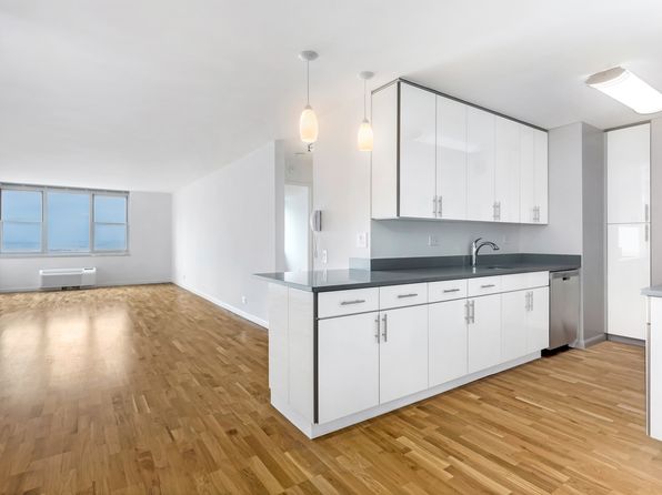 345 S End Ave APT 3J