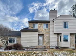 50 Knob Hill Rd, Hackettstown, NJ 07840